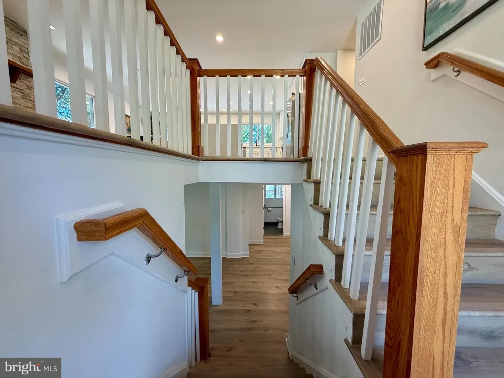 8509 CHERRY VALLEY LANE Alexandria, VA 22309