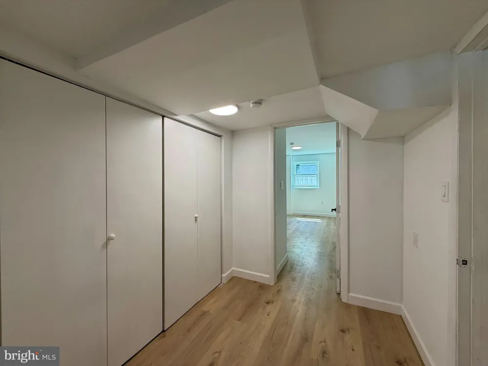 8509 CHERRY VALLEY LANE Alexandria, VA 22309