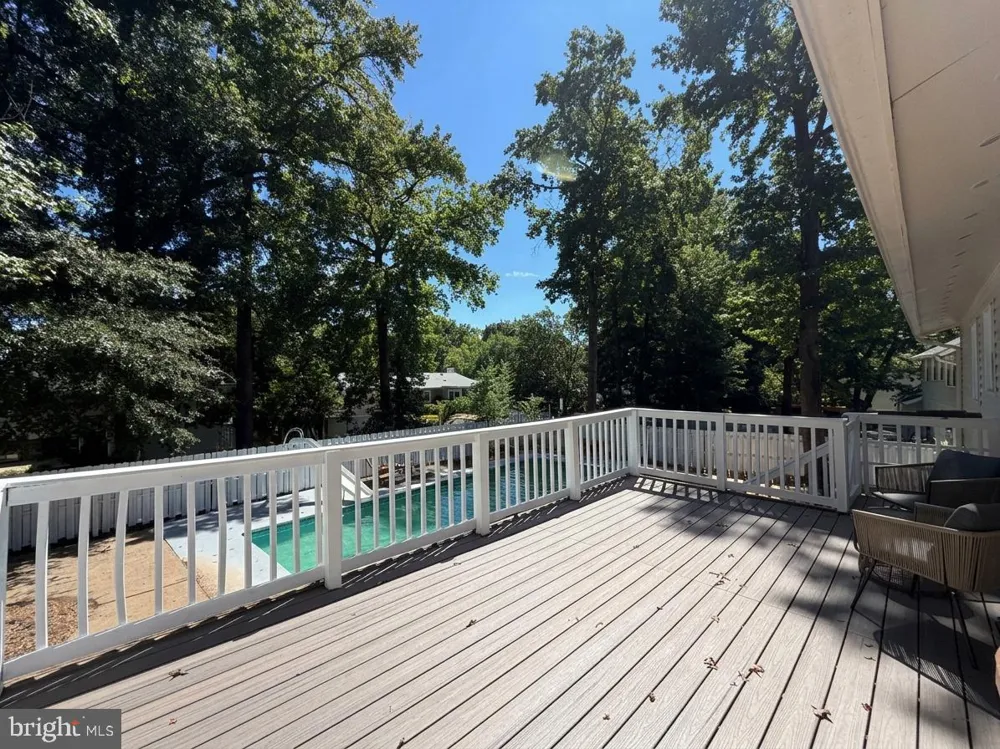 8509 CHERRY VALLEY LANE Alexandria, VA 22309