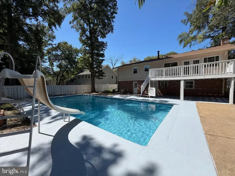 8509 CHERRY VALLEY LANE Alexandria, VA 22309