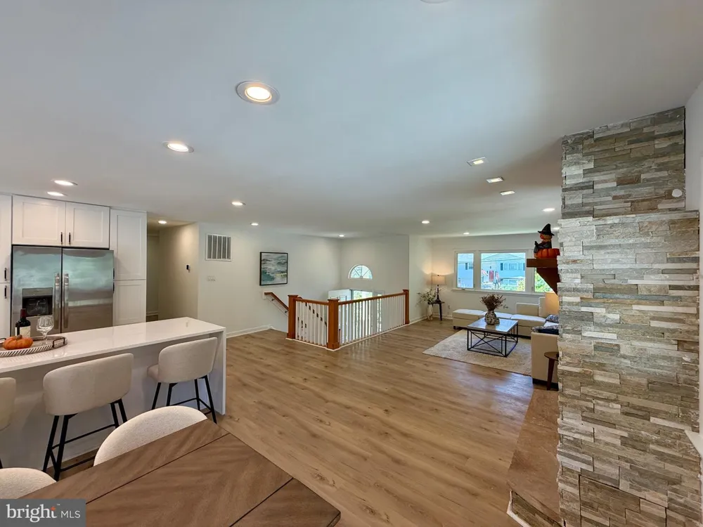 8509 CHERRY VALLEY LANE Alexandria, VA 22309