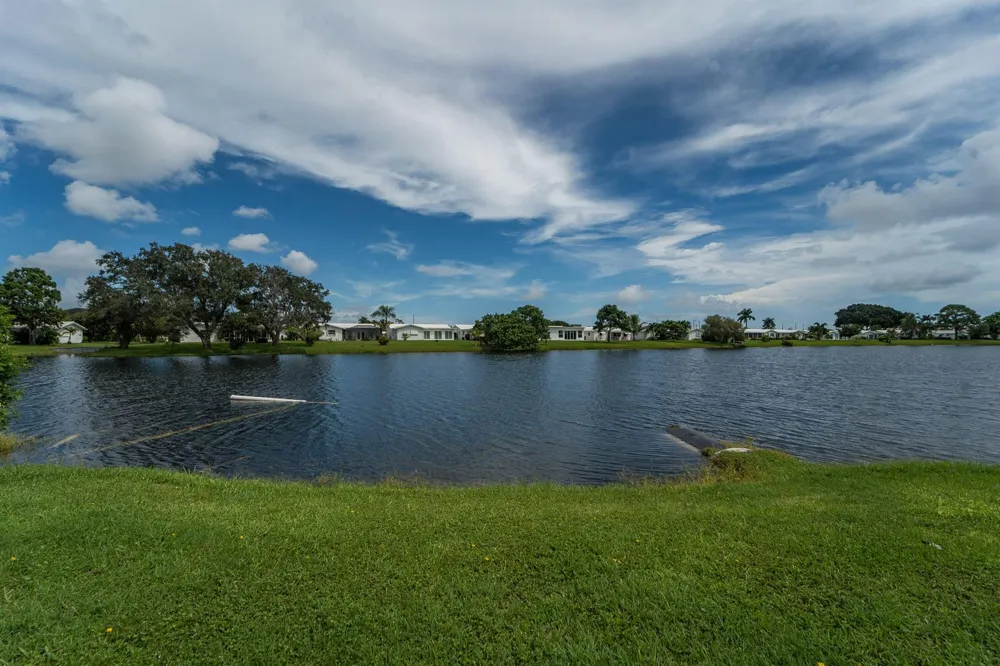 2201 SW ROMA WAY SW Boynton Beach, FL 33426