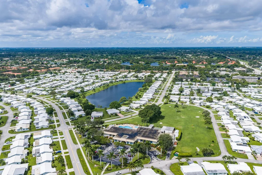 2201 SW ROMA WAY SW Boynton Beach, FL 33426