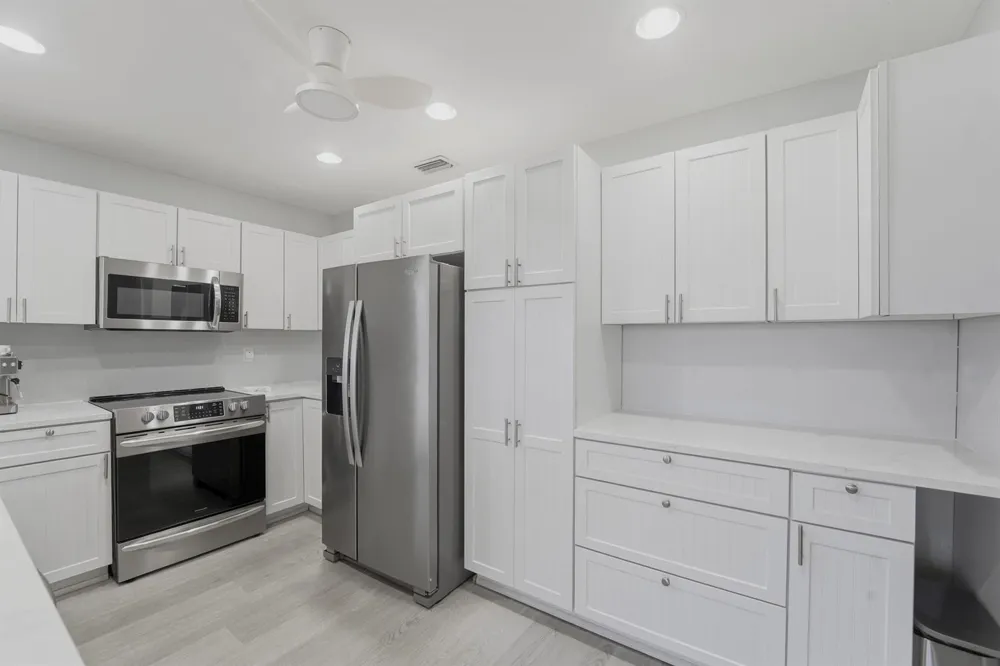 2201 SW ROMA WAY SW Boynton Beach, FL 33426