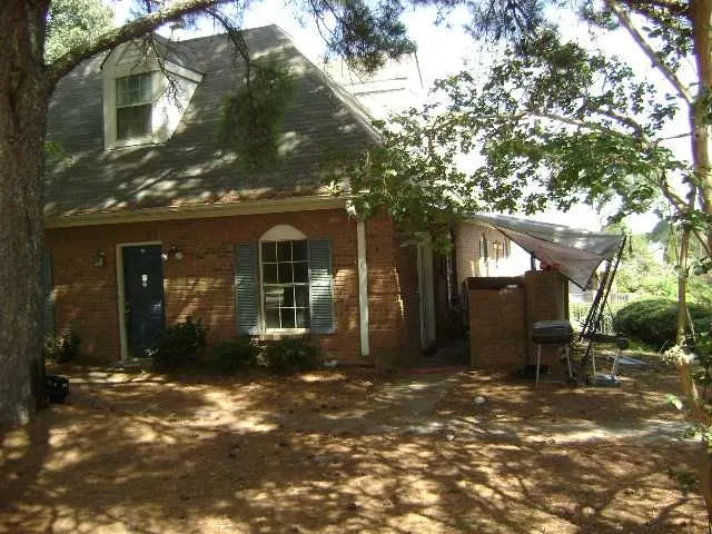 934 Park Place Conyers, GA 30012