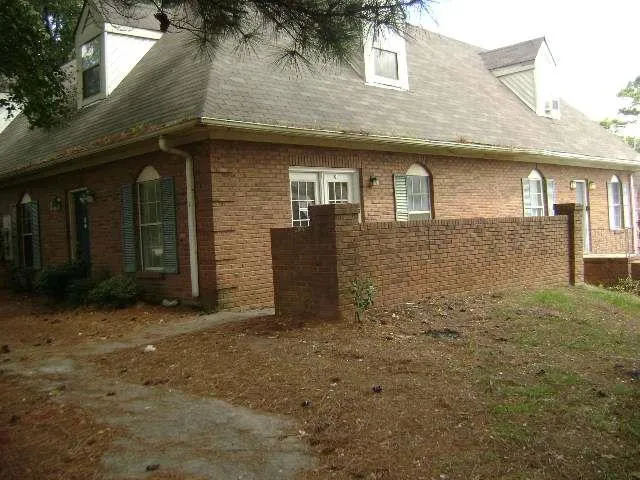 934 Park Place Conyers, GA 30012