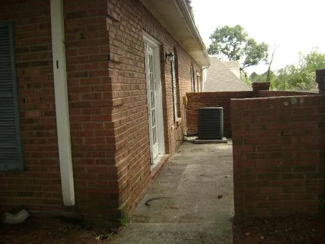 934 Park Place Conyers, GA 30012