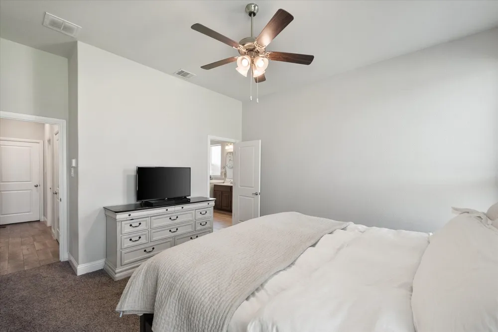 5600 Log Cabin Court Midlothian, TX 76065