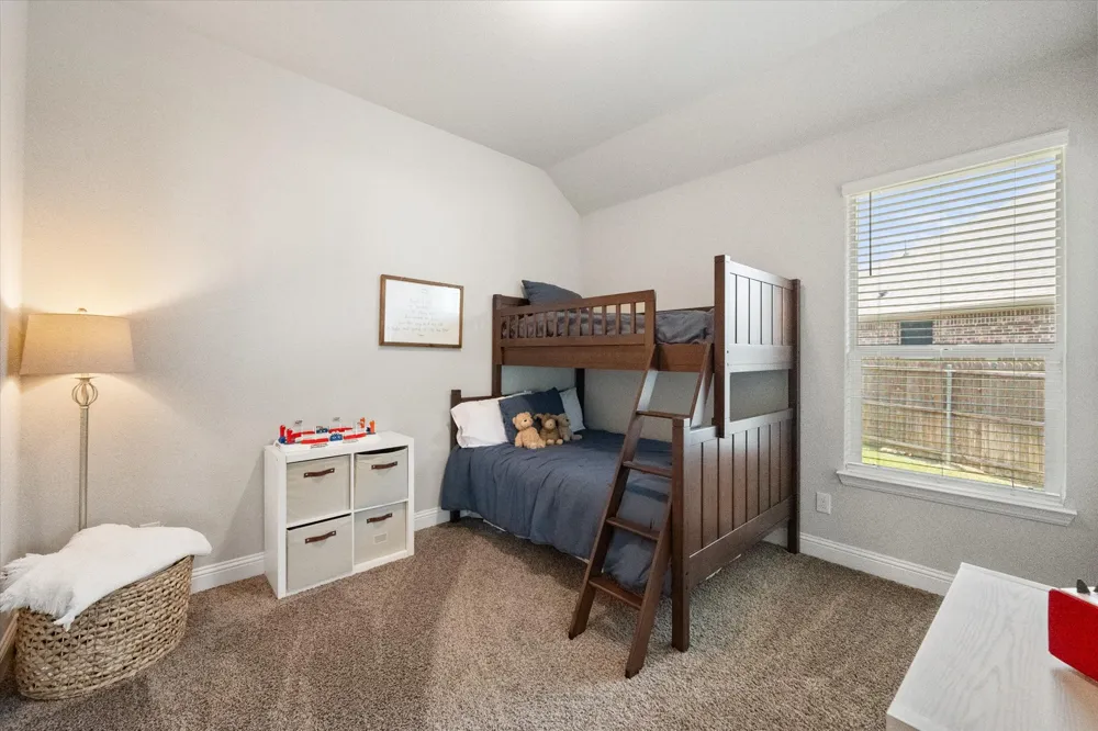 5600 Log Cabin Court Midlothian, TX 76065