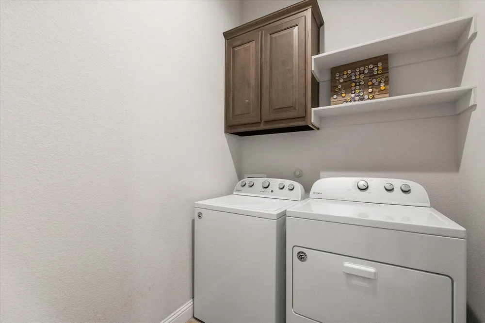 5600 Log Cabin Court Midlothian, TX 76065