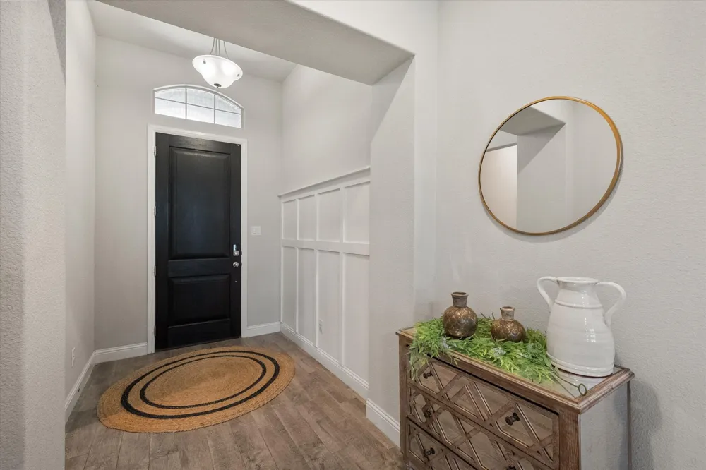 5600 Log Cabin Court Midlothian, TX 76065