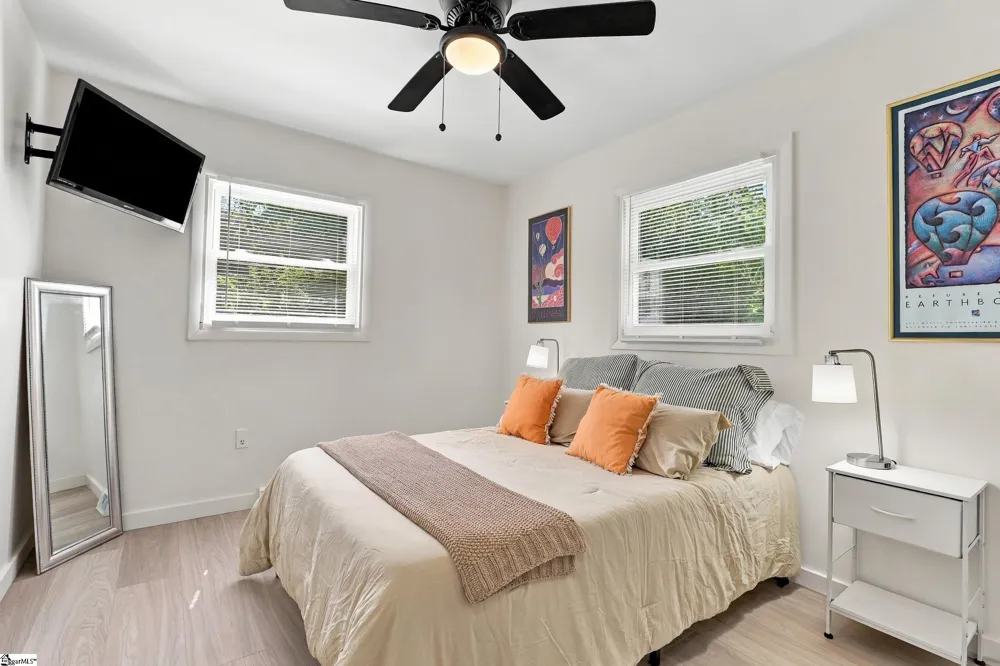2318 S Mcduffie Street Anderson, SC 29624