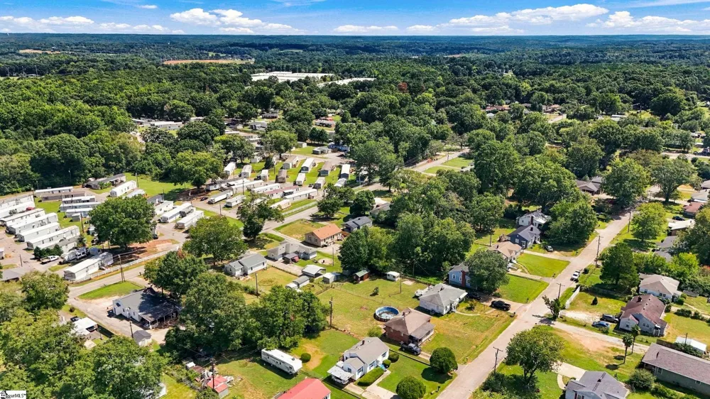 2318 S Mcduffie Street Anderson, SC 29624