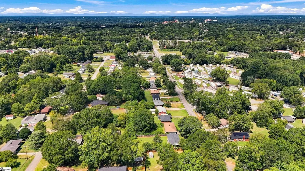 2318 S Mcduffie Street Anderson, SC 29624