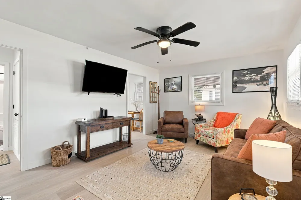 2318 S Mcduffie Street Anderson, SC 29624
