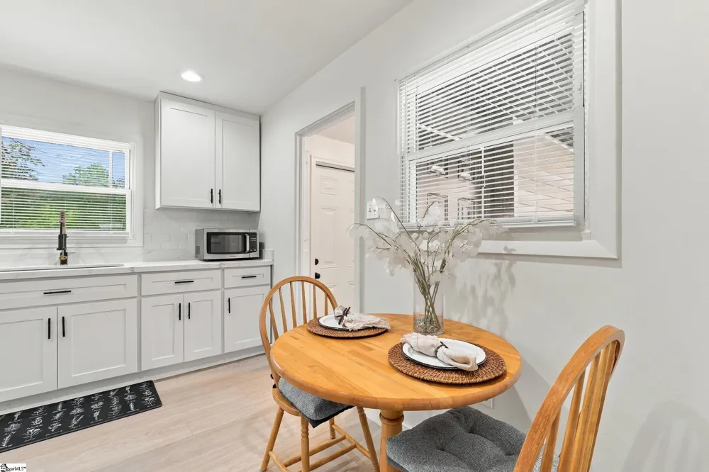 2318 S Mcduffie Street Anderson, SC 29624
