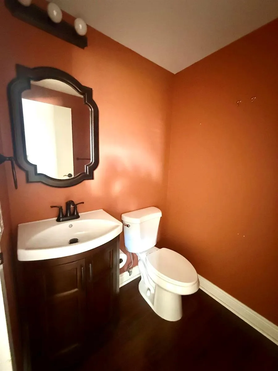 34 Valencia B Delray Beach, FL 33446