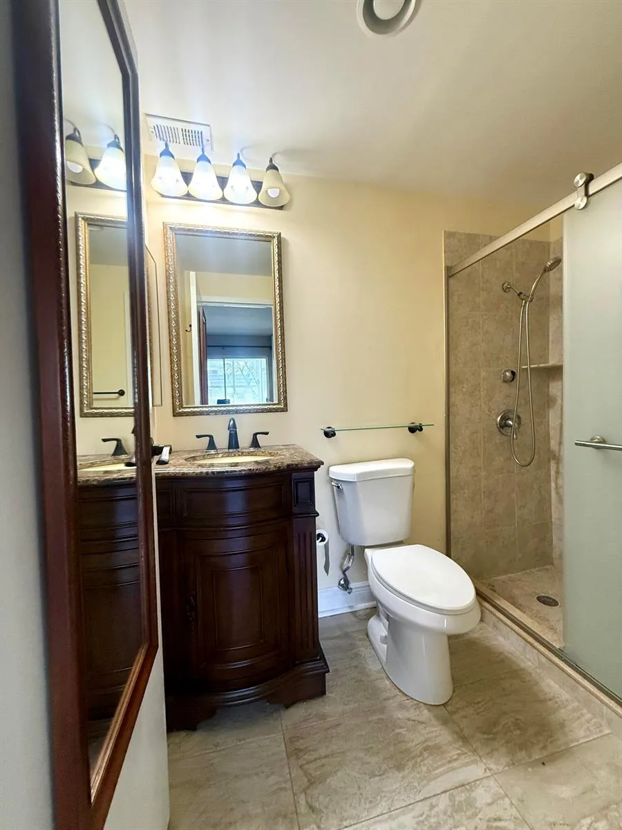 34 Valencia B Delray Beach, FL 33446