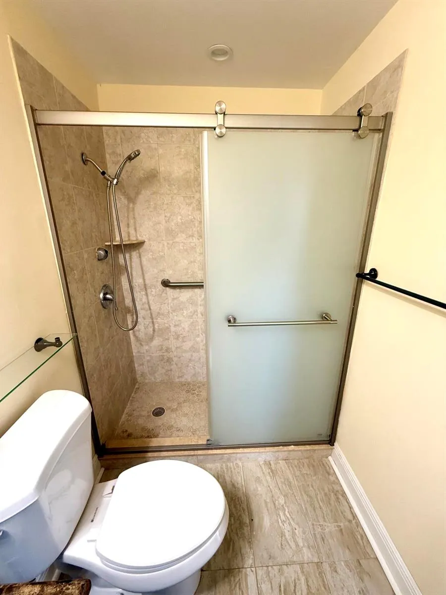 34 Valencia B Delray Beach, FL 33446