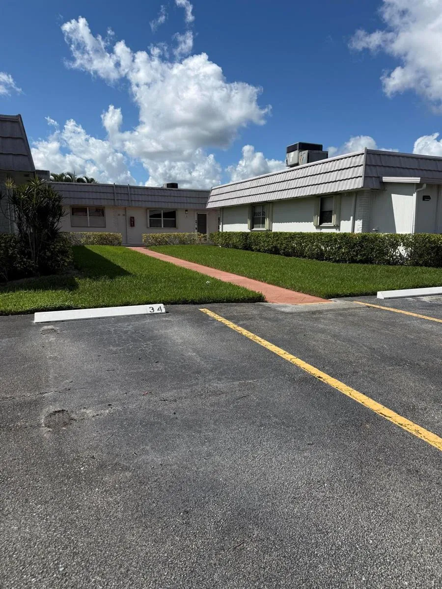 34 Valencia B Delray Beach, FL 33446