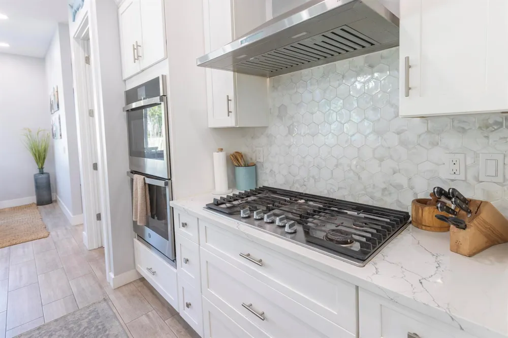 5371 S 25th Street Fort Pierce, FL 34981