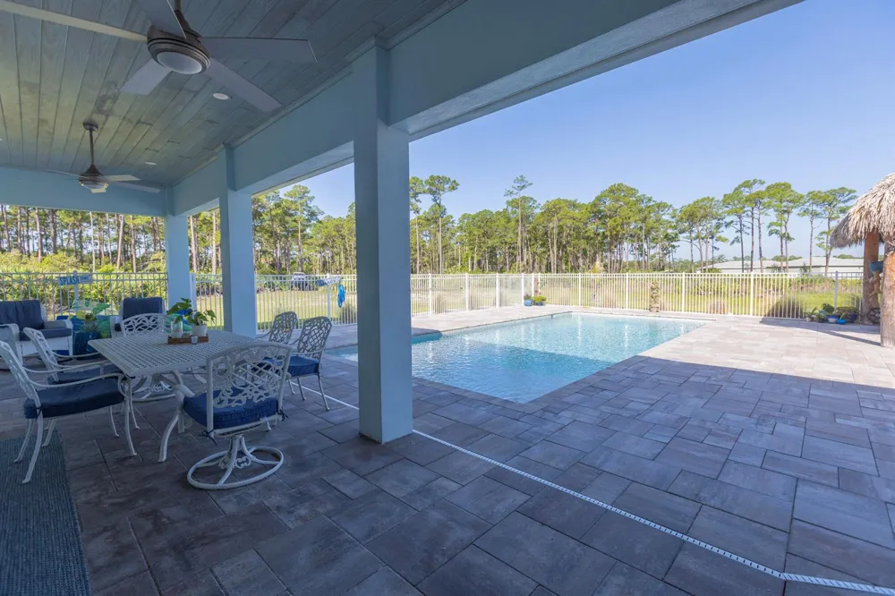 5371 S 25th Street Fort Pierce, FL 34981
