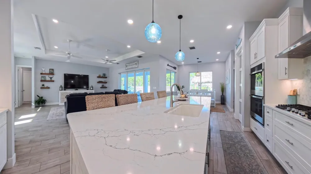 5371 S 25th Street Fort Pierce, FL 34981
