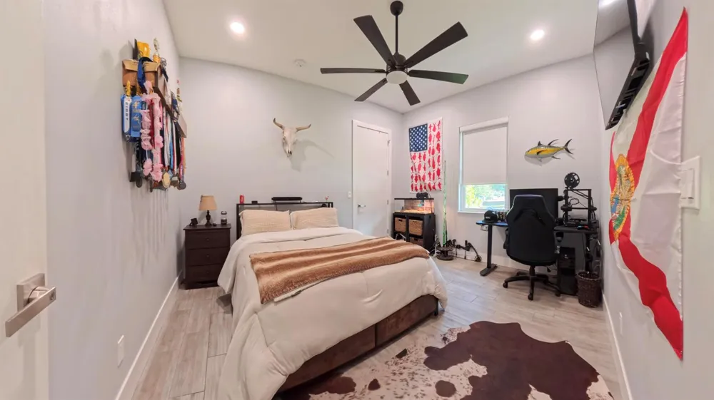 5371 S 25th Street Fort Pierce, FL 34981