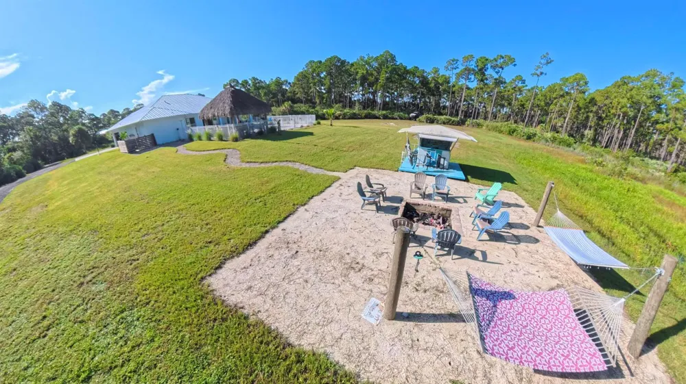 5371 S 25th Street Fort Pierce, FL 34981