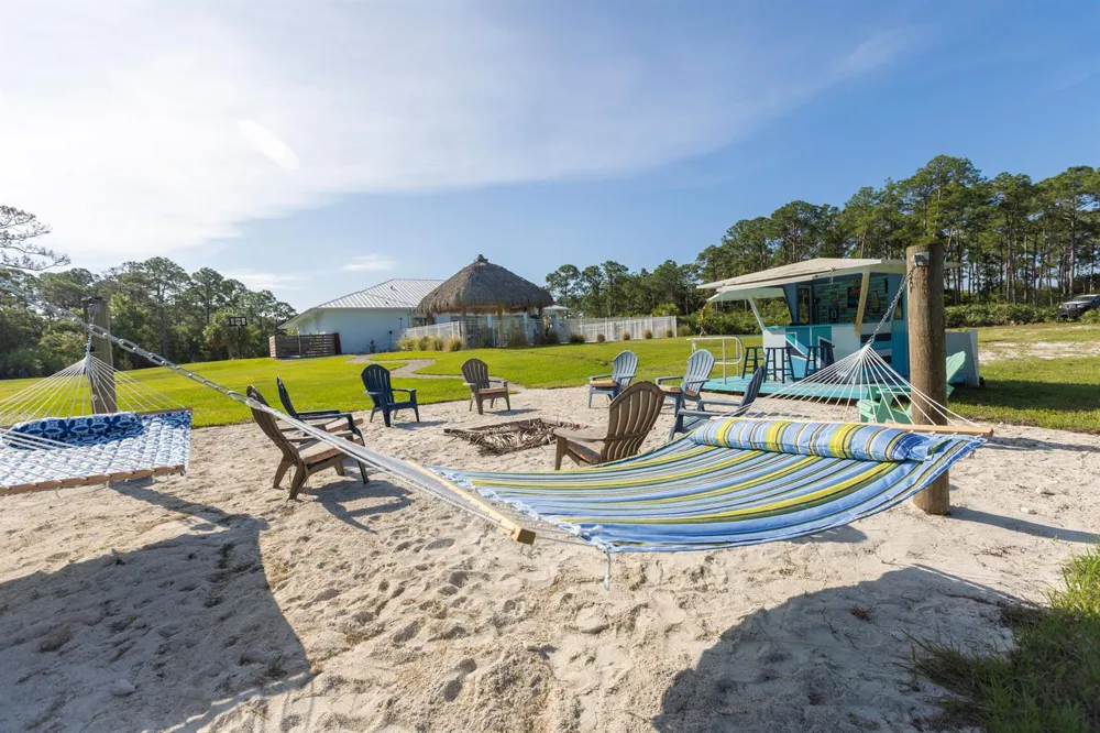 5371 S 25th Street Fort Pierce, FL 34981