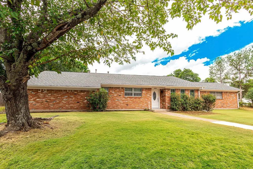 3005 Choctaw Road Commerce, TX 75428
