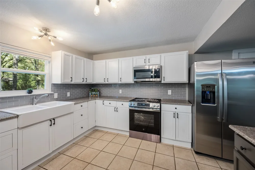 19865 Leisureland Road Mabank, TX 75156