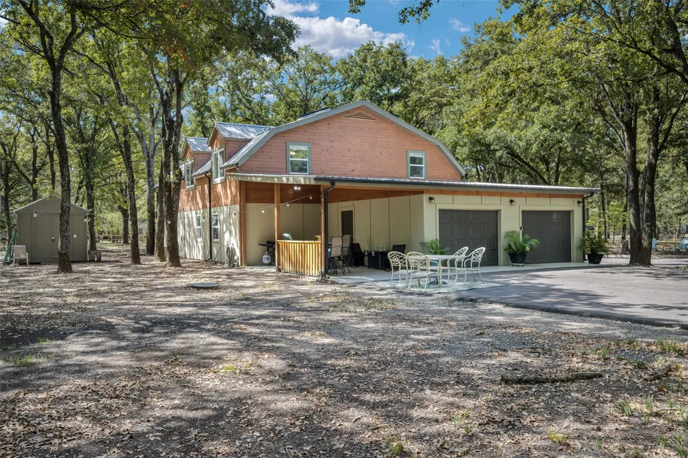 19865 Leisureland Road Mabank, TX 75156