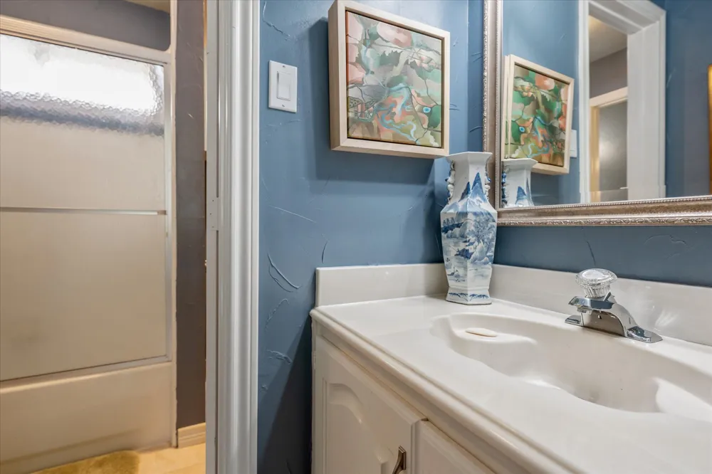 2644 Newcastle Drive Carrollton, TX 75007