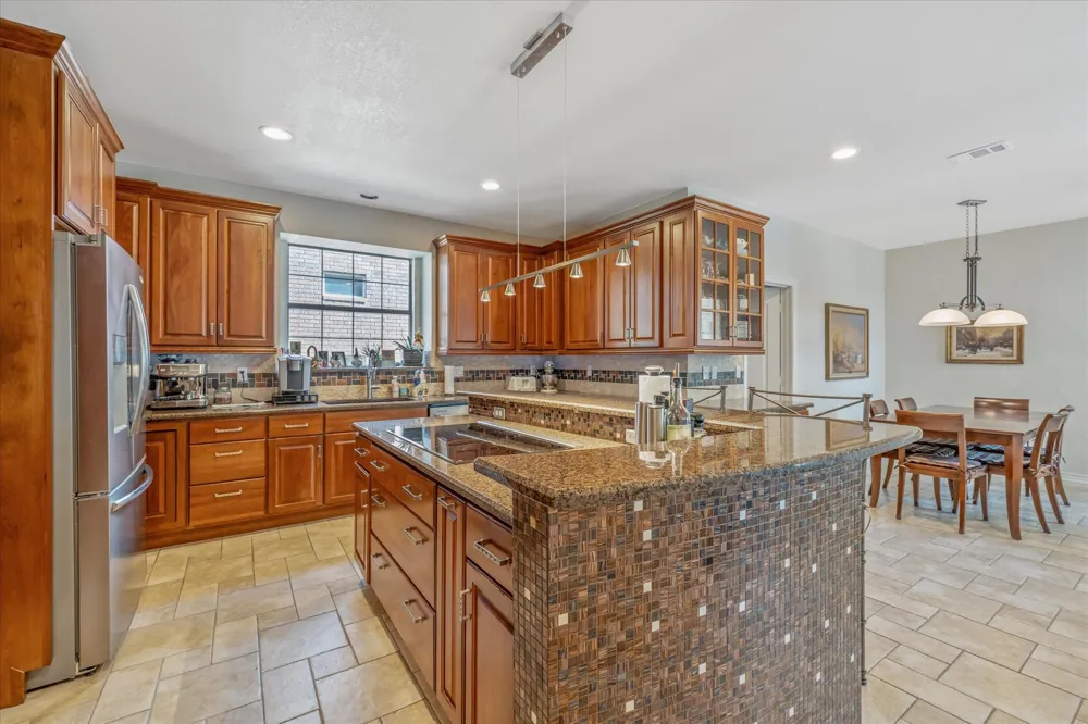2644 Newcastle Drive Carrollton, TX 75007