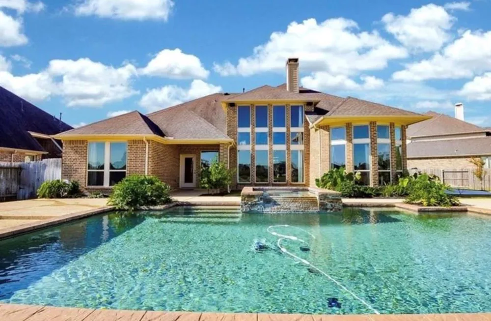 2703 Bonnie Bray Dr Drive Katy, TX 77494