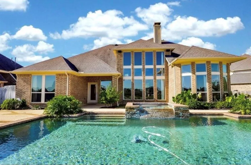 2703 Bonnie Bray Dr Drive Katy, TX 77494