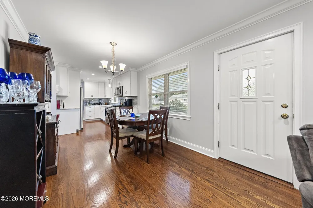 8 Meadowbrook Avenue Eatontown, NJ 07724