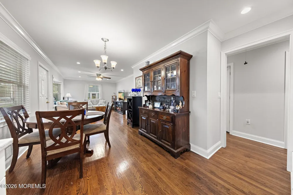 8 Meadowbrook Avenue Eatontown, NJ 07724