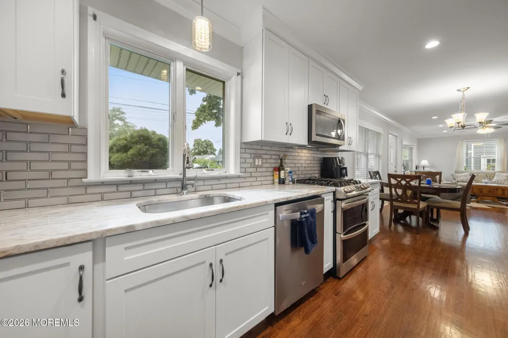 8 Meadowbrook Avenue Eatontown, NJ 07724