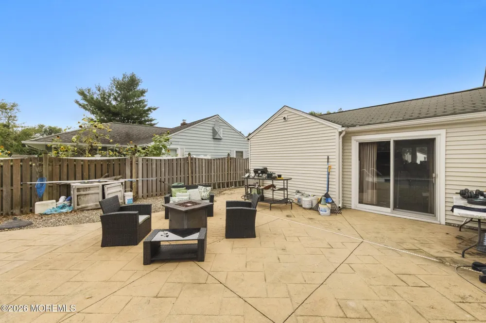 8 Meadowbrook Avenue Eatontown, NJ 07724