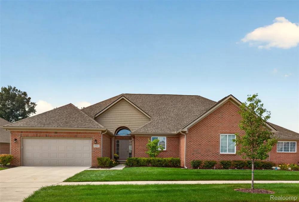 49661 Manistee Drive Chesterfield Township, MI 48047