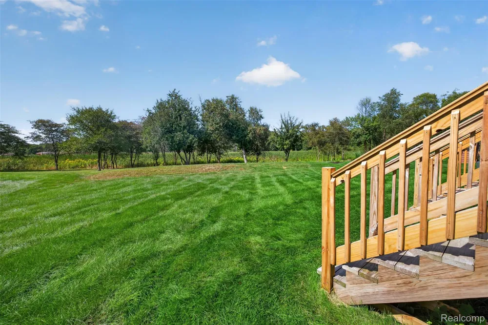 49661 Manistee Drive Chesterfield Township, MI 48047