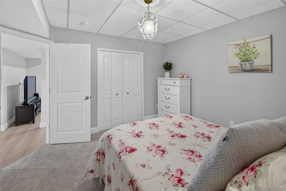 49661 Manistee Drive Chesterfield Township, MI 48047