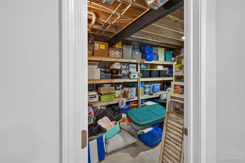 49661 Manistee Drive Chesterfield Township, MI 48047