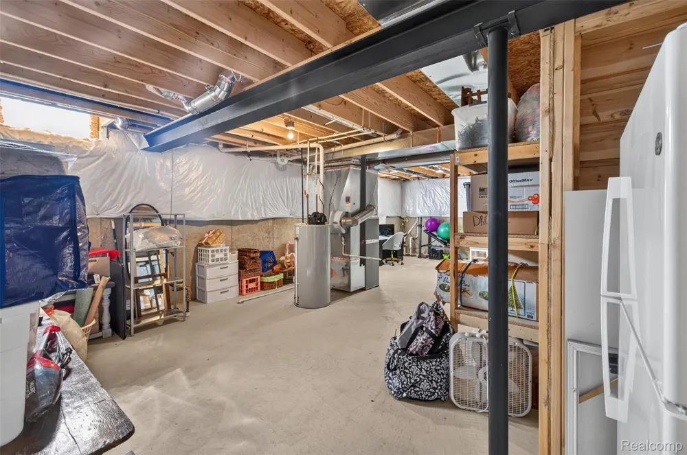 49661 Manistee Drive Chesterfield Township, MI 48047