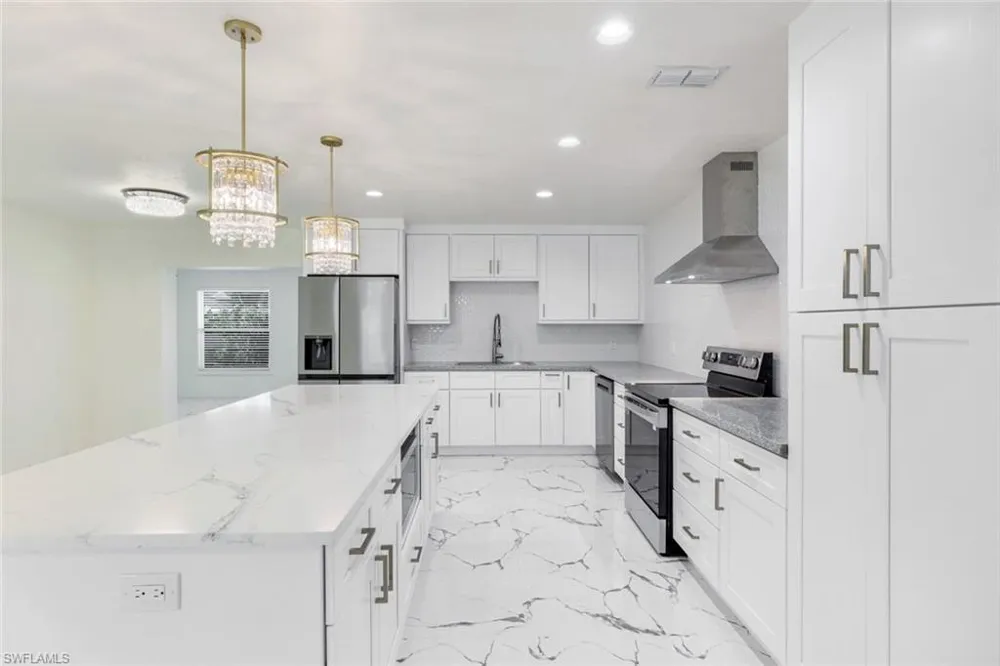 6031 Macbeth Lane Fort Myers, FL 33908