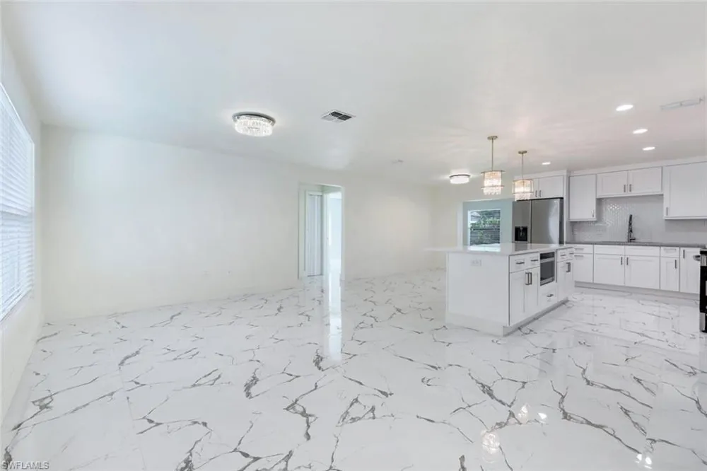 6031 Macbeth Lane Fort Myers, FL 33908