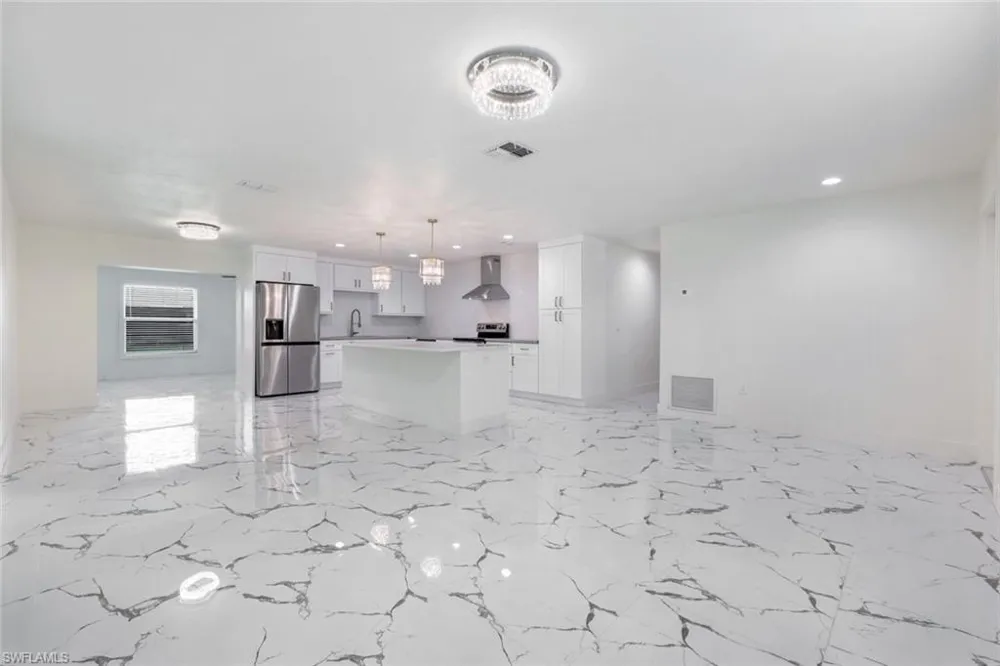 6031 Macbeth Lane Fort Myers, FL 33908