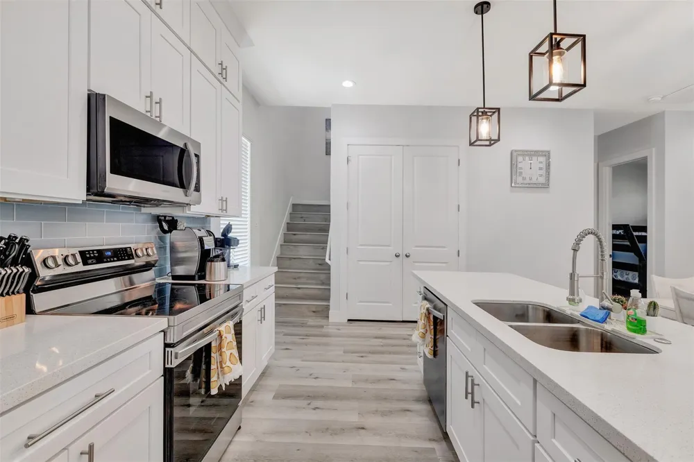 18515 Shaman Drive Galveston, TX 77554